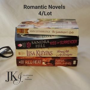 4/Lot Mix Romance Novels